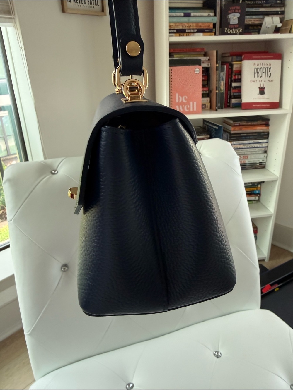 Luxury Italian Craftsmanship Meets Everyday Elegance - Picture 4 of 15
